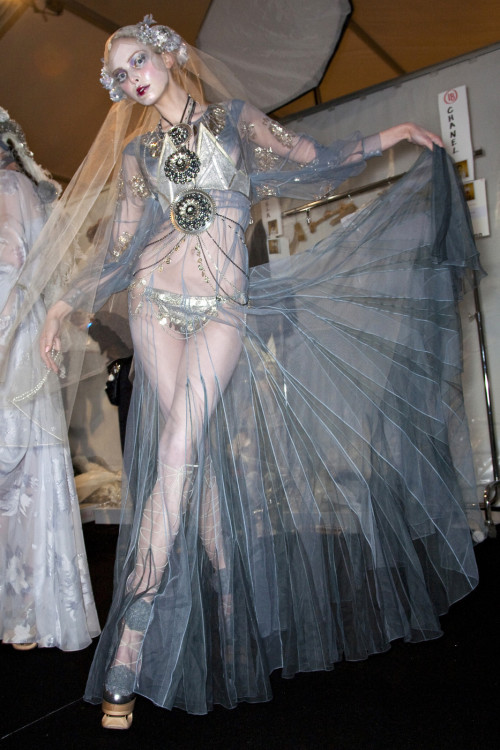 zoetica:  I’ve been collecting these images from Galliano’s perfect, gaudy, vaguely-Russia-inspired F/W 2009 tidbits for a few months now, mostly for art and styling reference, but also because they make me happy. 