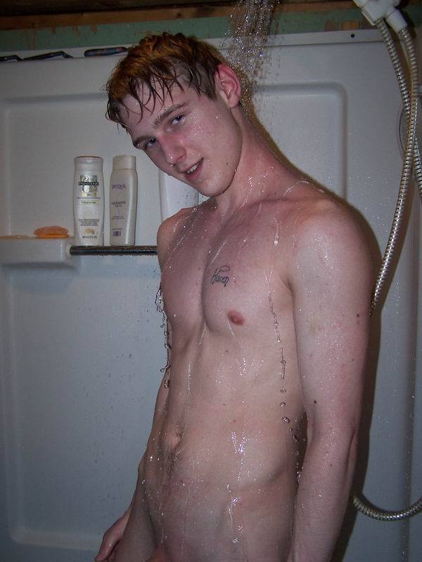 amateur-porn-filmer:  HAHA WOW thats my shower! and that is my Ex roomie! i wonder