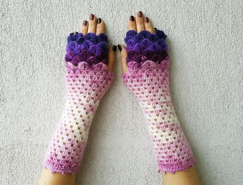 Porn Pics sosuperawesome:  Dragon Scale Fingerless