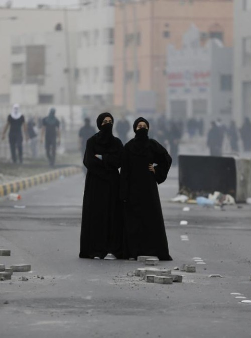 abastract:fnhfal:Bahraini anti-government protestersHappy international women’s day to the bra
