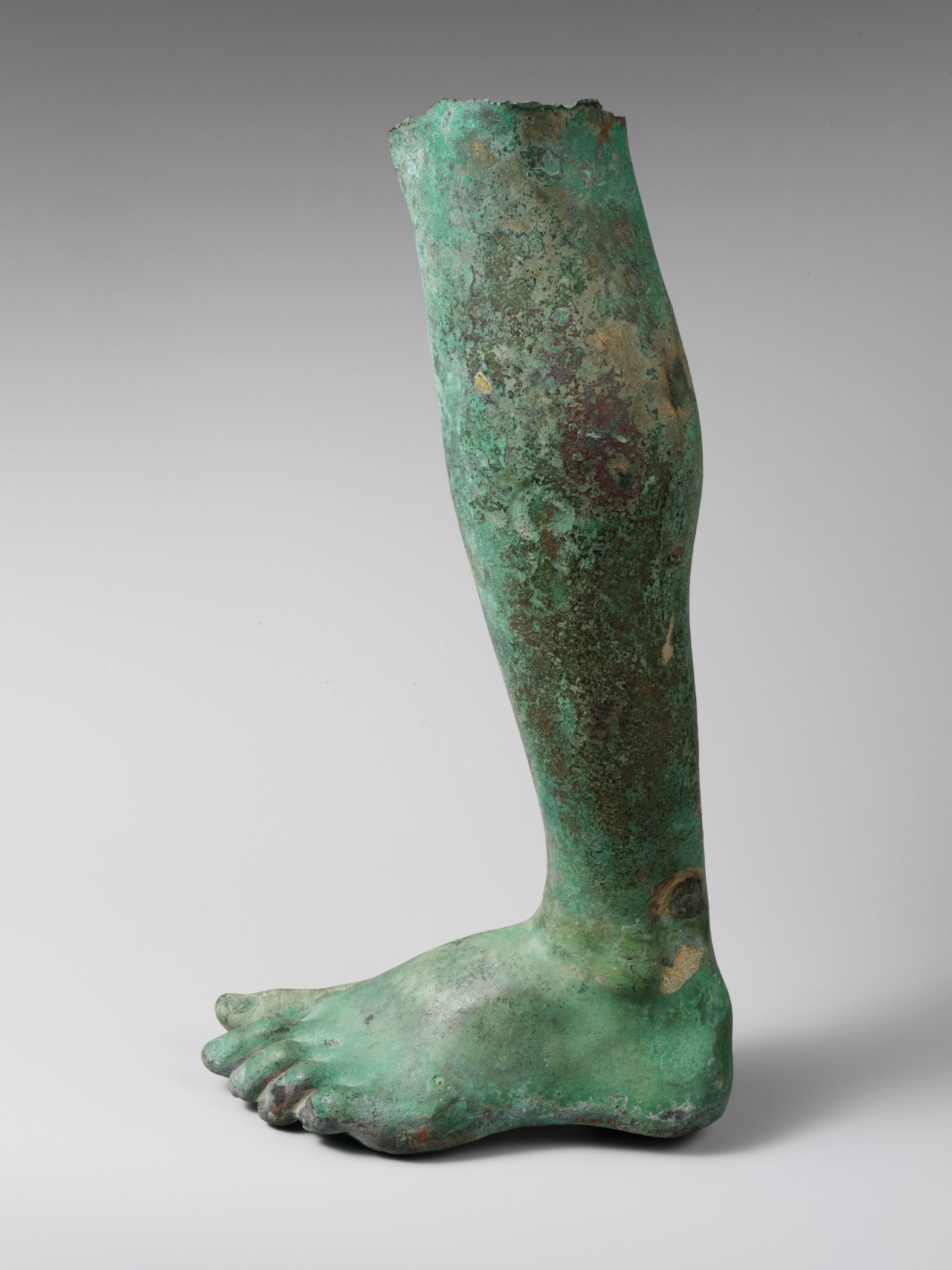 freystupid:  Roman, Bronze left leg and foot, 1st-2nd century      Bronze romain