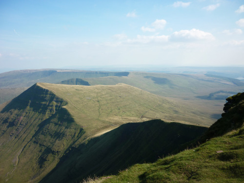 Cribyn, viewed from the summit of Pen y Fan Brecon Beacons National Park, September 2014