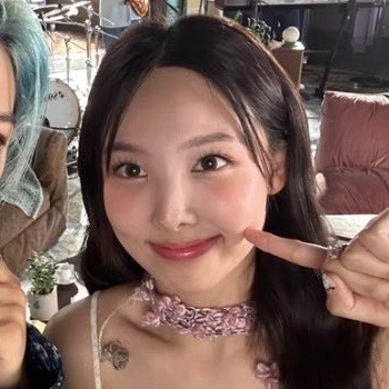 Lee Felix + Im Nayeon Matching Icons/metadinhas.