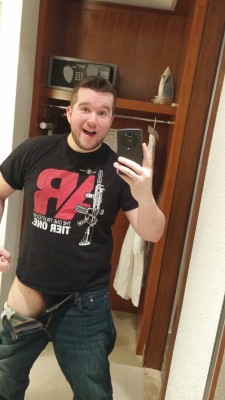 cuddlymatt:  Silly hotel selfies