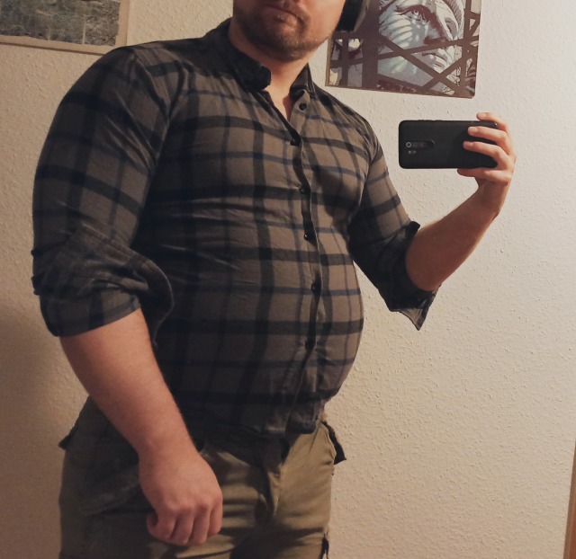 bulkylicious1993world:Insta: Ginklub1993