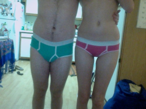 girlveins:lickycat:matching outfitslove a lot