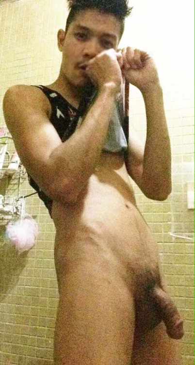 akamuhealani:  THERE IS SOMETHING FOR EVERYONE HERE! My blog features pics of naturally tanned or suntanned men from different nationalities showing face, dick or ass at the same time. Small cocks, medium cocks, giant cocks, all are of reverence here.