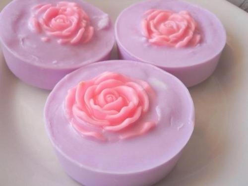 Lavender Rose Shaving Soap // TheLittleSoapStore