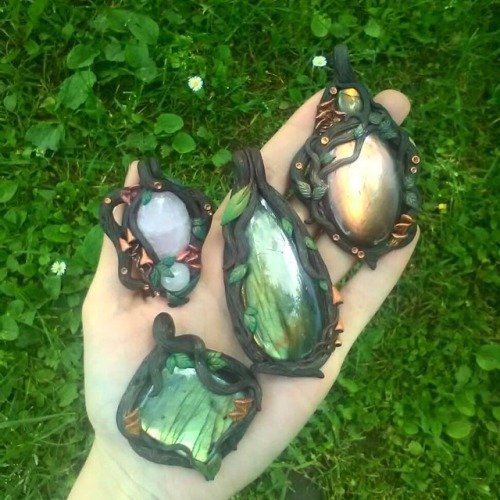 Magical faery portals, ready to take you to the mysterious and enchanted realms…I wonder what
