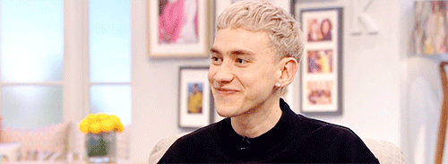 emreturkmen:  Olly Alexander on Lorraine  
