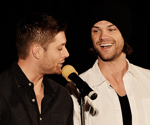 out-in-the-open:  All-time favourite pictures of Jared/Jensen (x)