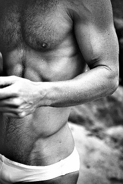 Nakedmoonspirit:  Wet Sexy…