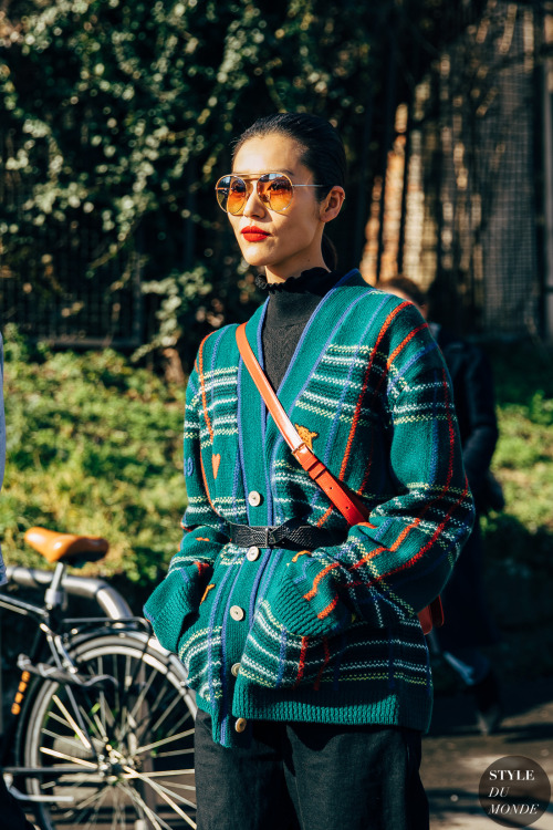 branda:Milan FW 2019 Street Style: Liu Wen - STYLE DU MONDE | Street Style Street Fashion Photos Liu
