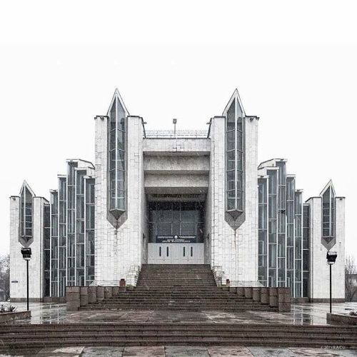 b-a-c-u: Palace of Weddings, Bishkek, Kyrgyzstan, built in 1987. Architect: A. Logunov, A. Klishevi