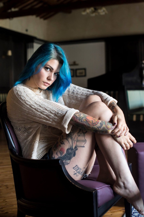 tattgirlstits:  Ultima Suicide