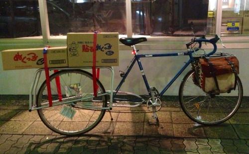 daisy-messenger:  I attached pannier bags to my trucker bike.
