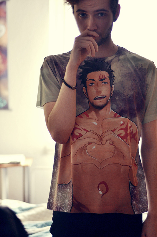 jasdavi:  i couldnt find a priapus shirt so i made my own :)