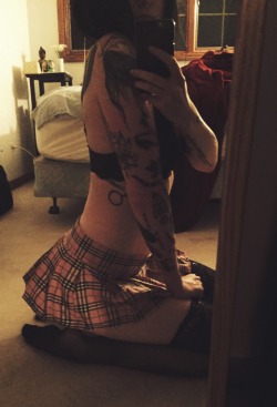 the-perks-of-eating-pussy:  girlseatgirls:  Got a new skirt today  queen of tumblr