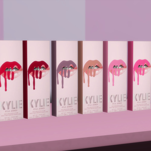  KYLIE LIPKIT• Updated version with pink box• Upright & laid flat versions•15 SwatchesDOWNLOAD