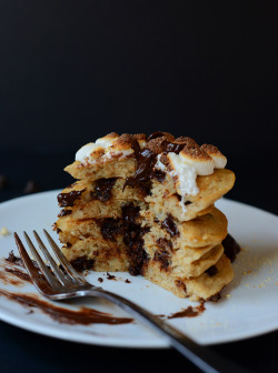 vegan-yums:  Vegan S’mores Pancakes