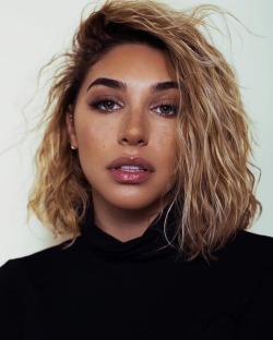 bombshellssonly:  @chanteljeffries 