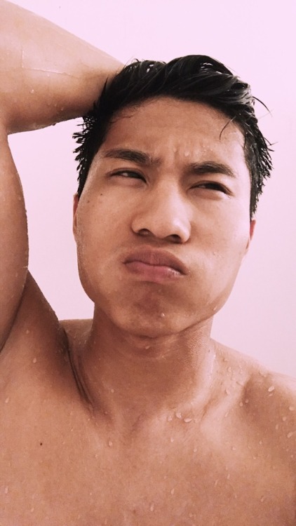 mharkyymarkk:I was feeling myself lol. Showering tonight felt really good; such a stress relief. In 