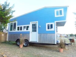 dreamhousetogo:  Tiny Modern Farmhaus