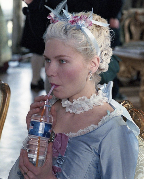 sofiasgirls:Kirsten Dunst behind the scenes of ‘Marie Antoinette’.