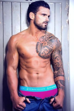 Stuart Reardon For The Navy Diver. So Hot!