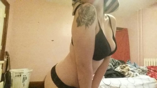 killer-vi-bes:  1,000 followers… So here’s a bunch of pictures from my drafts. 😘😘😙😙