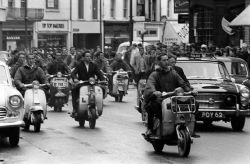 absolutely60s:  Mods in Hastings.