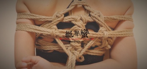 ropeart-slave:有时候觉得挺累的，大概紧缚可以释放自我吧。