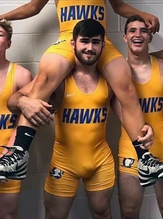 :wrestlers-and-athletes:You make the winning move, you take home all the prizes you