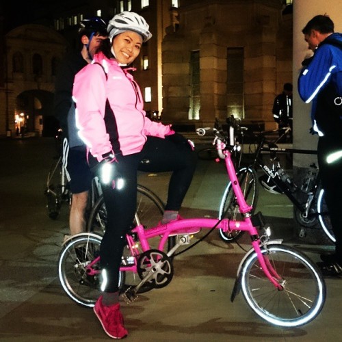 thebicycletree: Our friend @bridgeysw15 looking pretty in pink on her Brompton at last nights #criti