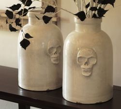 hedgewitchonahill:  bogleech:  xtoxictears:  blackchantilly:  Pottery Barn Halloween 2015.  I need way more spooky decor ToT  shiiiit I’ve never lived near a pottery barn  I NEED ALL OF THIS 