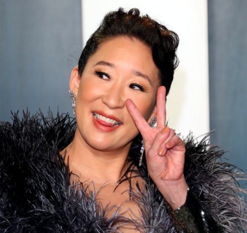 mijuoh: Sandra Oh attending the Vanity Fair Oscar Party (Source)