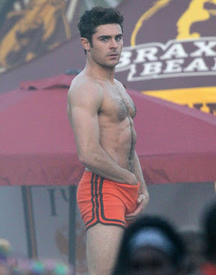 nude-male-celebs:    Zac Efron Nude and Bulge Photos