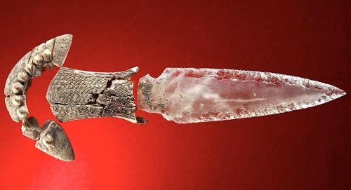 sixpenceee: 4,500 year old quartz crystal dagger with ivory hilt. Found in a Copper Age-era tomb in Valencina de la Concepción, Spain.                              