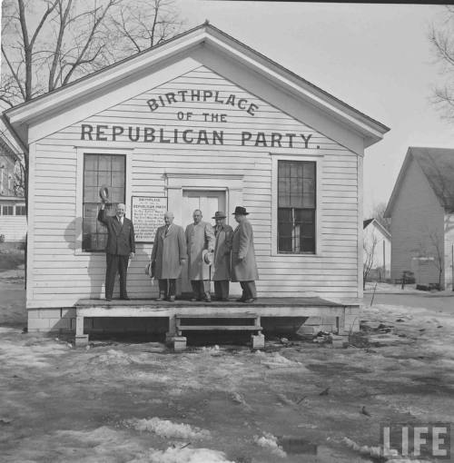 Harold Stassen makes the pilgrimage to Ripon, Wisconsin(Wallace Kirkland. 1952)