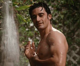 sfgreenboi:  theheroicstarman: Gilles Marini naked shower scene in Sex and the City.