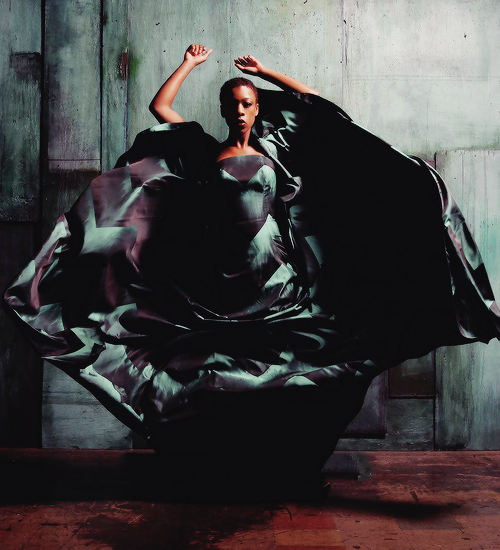 blondiepoison:  Samira Wiley by Brad Walsh for Christian Siriano’s Fall 2015 Campaign 