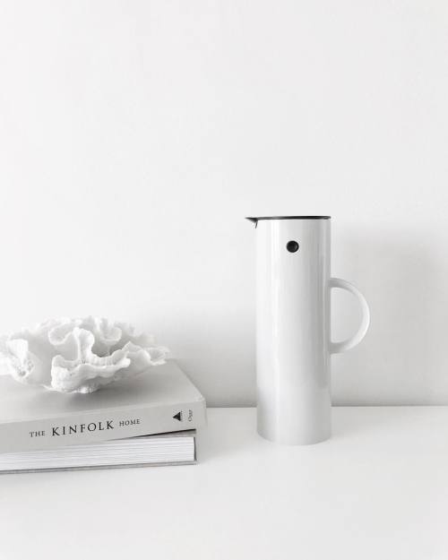 septemberedit:  White details from home, a classic design icon. @steltondesign #MyEM77 (her: Havnevigen) 
