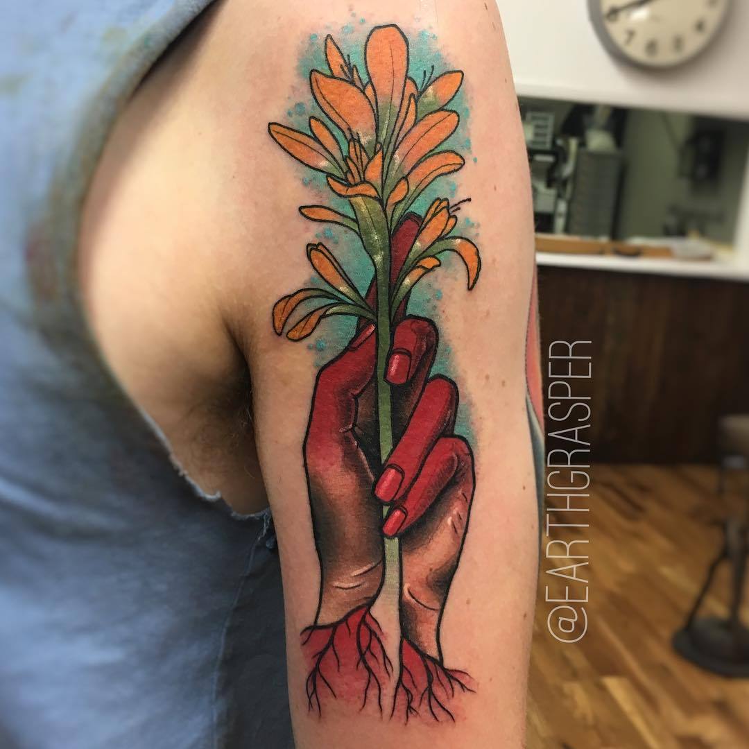 earthgrasper:  I do a lot of hands. Hereâ€™s one of them from Milwaukee. #Earthgrasper