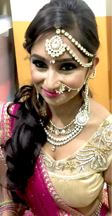indiangalz: Innocent and hot