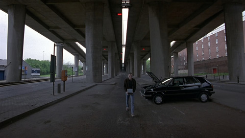 cinema-blography: Trainspotting (1996)dir. Danny Boyle / dop. Brian Tufano