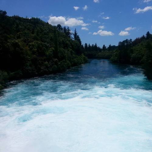 narabean: All the shades of blue #nofilter (at Huka Falls, Taupo)