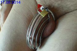 mistressslut:  cage locked then sealed with