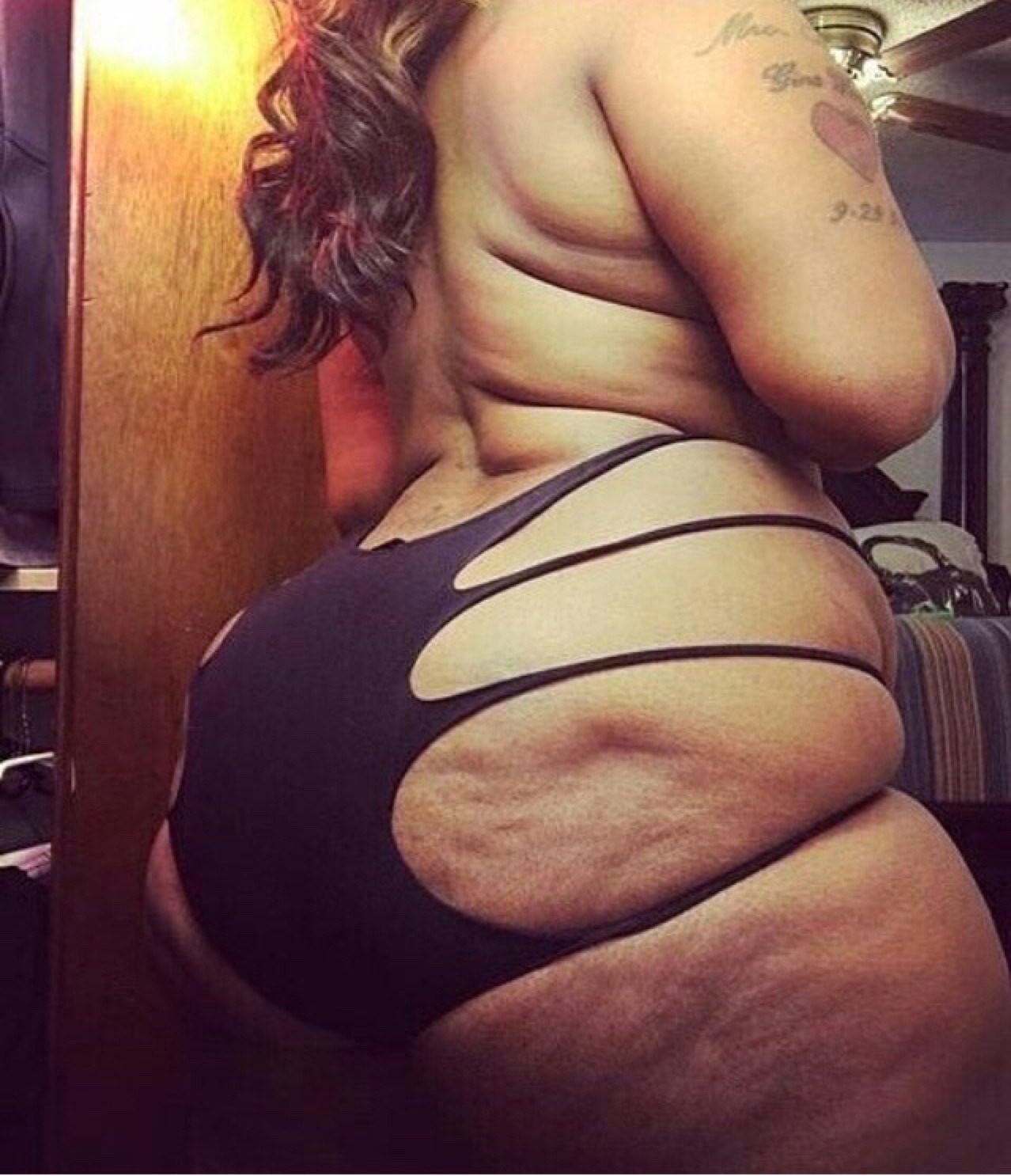 allphattybootywomen2:  Chokolate thunnder why!!!!!! 🏆🏆🏆🏆 