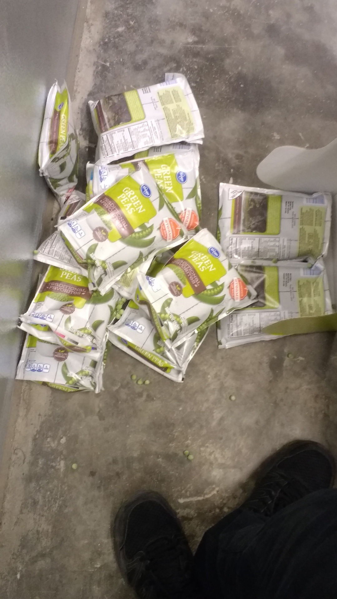 paccidents:  Oops. I accidentally pea’d on the floor at work. 😥