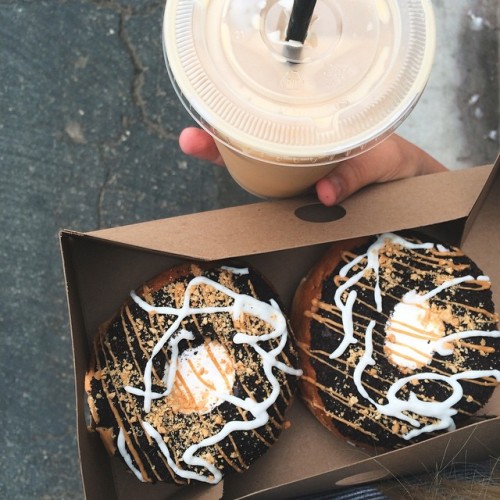 hannaoliviaway: we’re on our way to Hume! First stop, donuts and cold brew (at Surfside Donuts